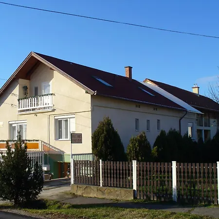 Apartment Janko Apartmanhaz *