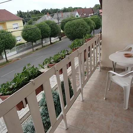 Janko Apartmanhaz Apartment *